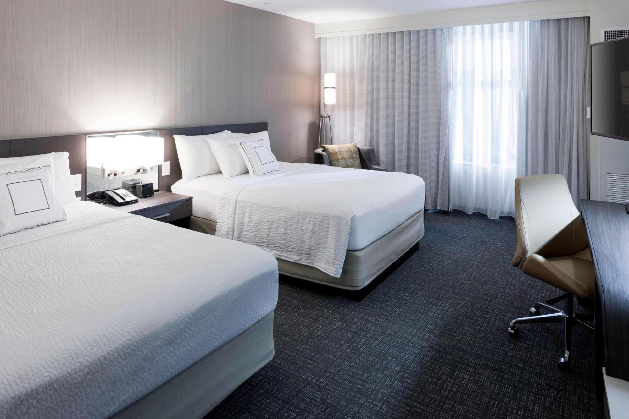 Hotel Courtyard By Marriott Richmond Downtown Exterior foto